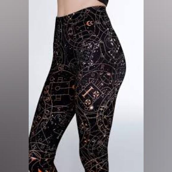 Blackmilk Pants - Blackmilk Solomon seal toasties